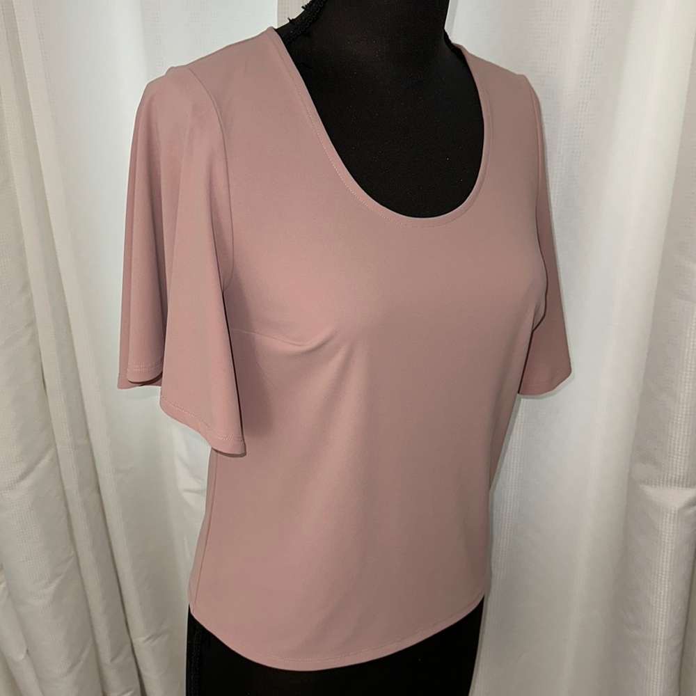 Express flutter arm blush short sleeve blouse. Size S